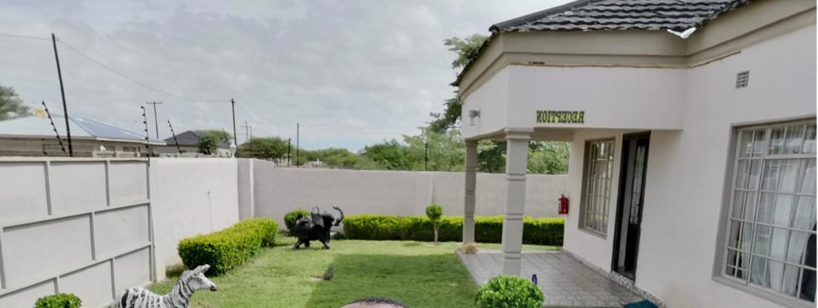 Lee Bed & Breakfast Francistown Exterior foto